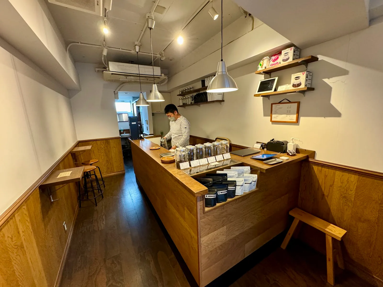 CROSSING Coffee Roastery · 4